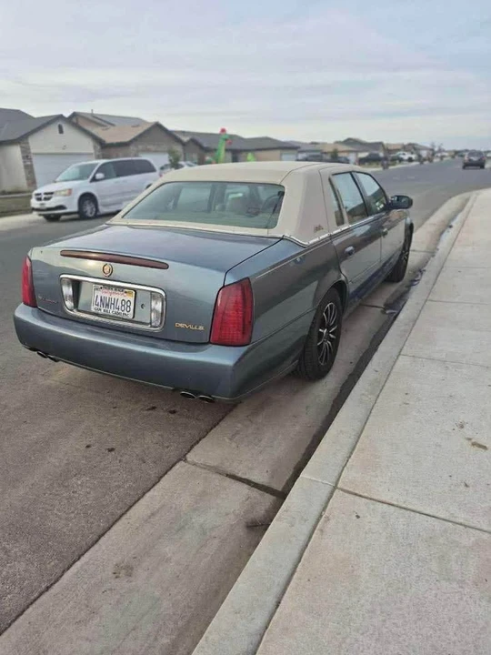 2000 Cadillac DeVille 8th Gen - Image 5 of 8