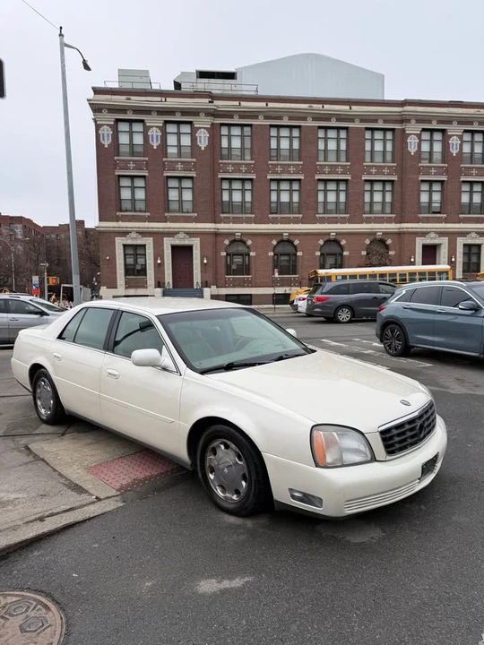2000 Cadillac DeVille 8th Gen - Image 6 of 11