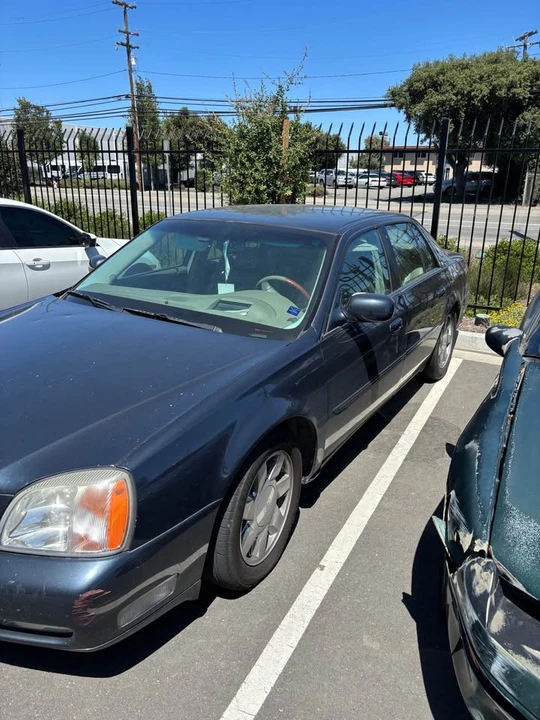 2000 Cadillac DTS - Image 5 of 6