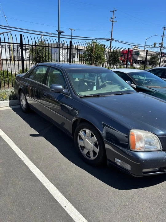 2000 Cadillac DTS - Image 4 of 6