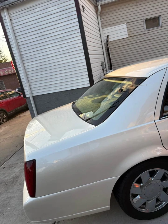 2000 Cadillac DTS - Image 8 of 18