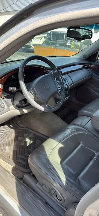 2000 Cadillac DTS - Image 7 of 12