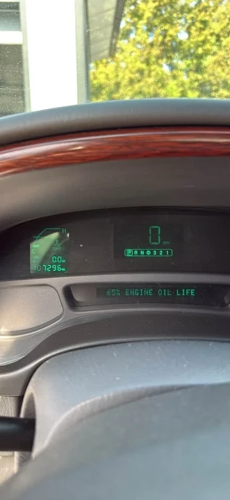 2000 Cadillac DTS - Image 10 of 12