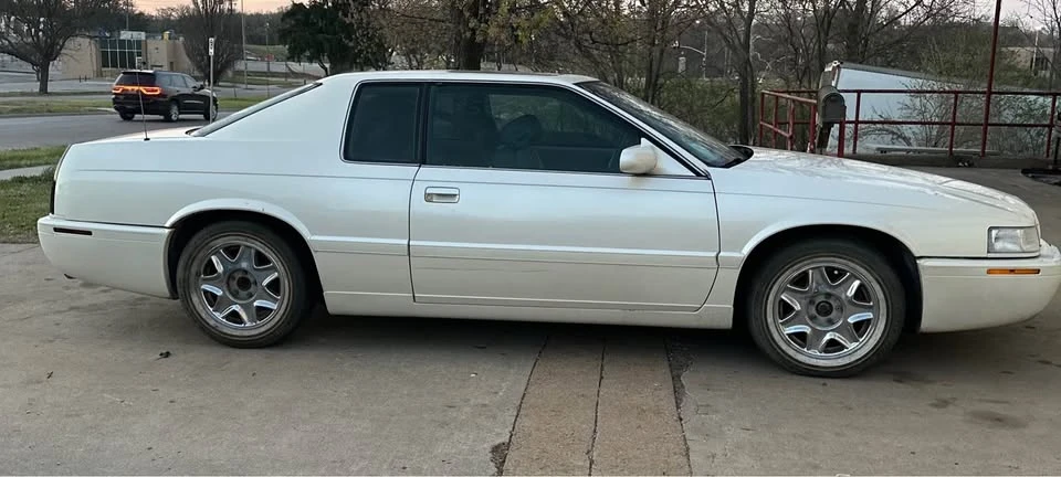 2000 Cadillac Eldorado 12th Gen - Image 2 of 5