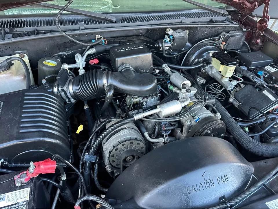 2000 Cadillac Escalade 1st Gen - Image 17 of 17