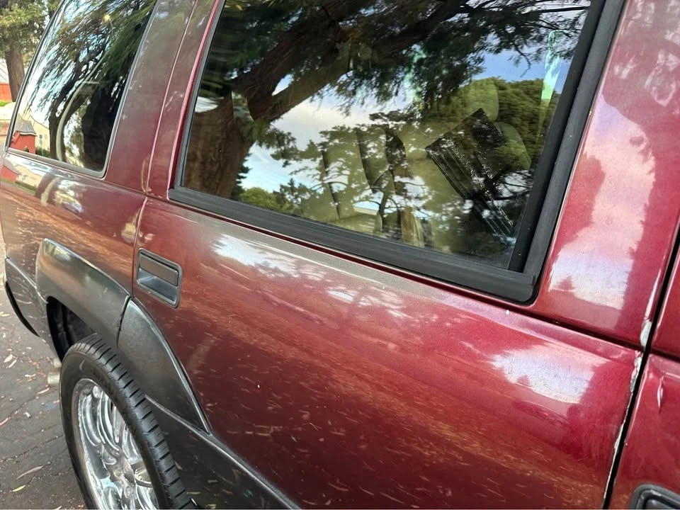 2000 Cadillac Escalade 1st Gen - Image 11 of 17
