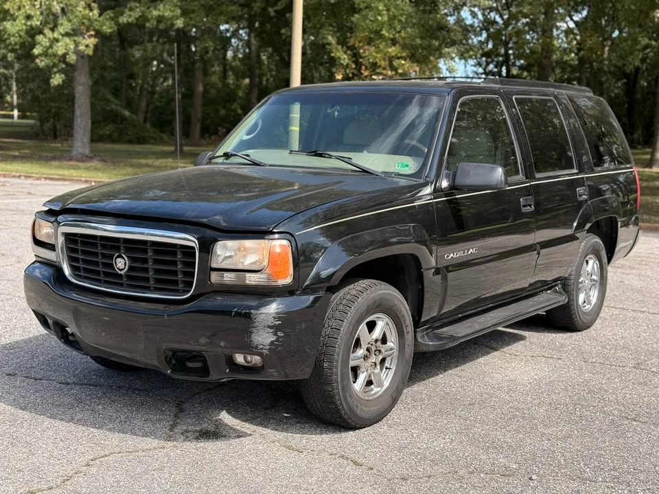 2000 Cadillac Escalade 1st Gen - Image 7 of 11