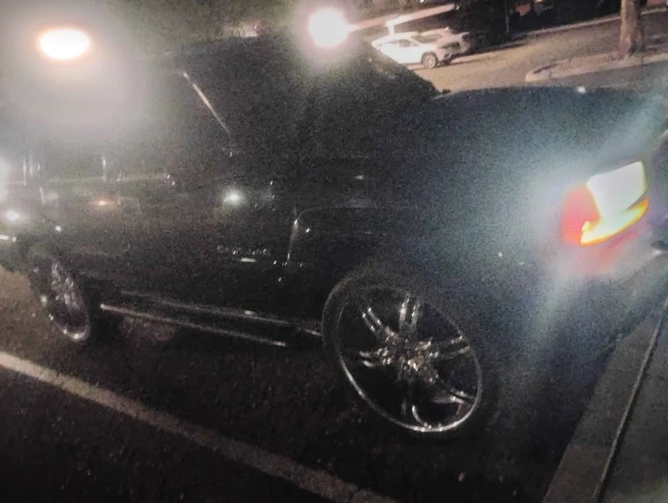 2000 Cadillac Escalade 1st Gen - Image 3 of 5