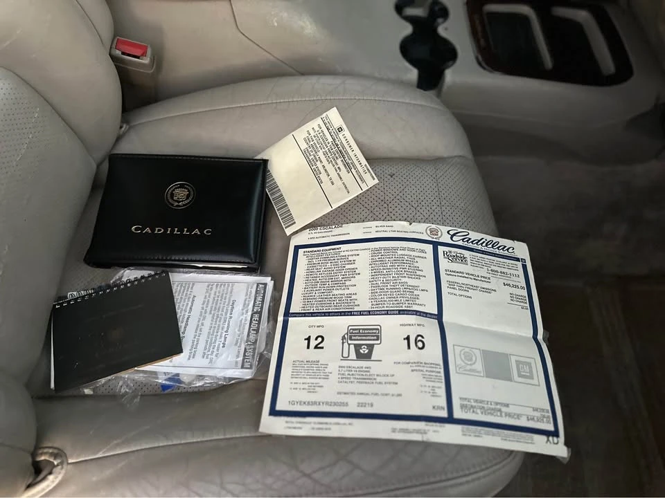 2000 Cadillac Escalade 1st Gen - Image 7 of 18