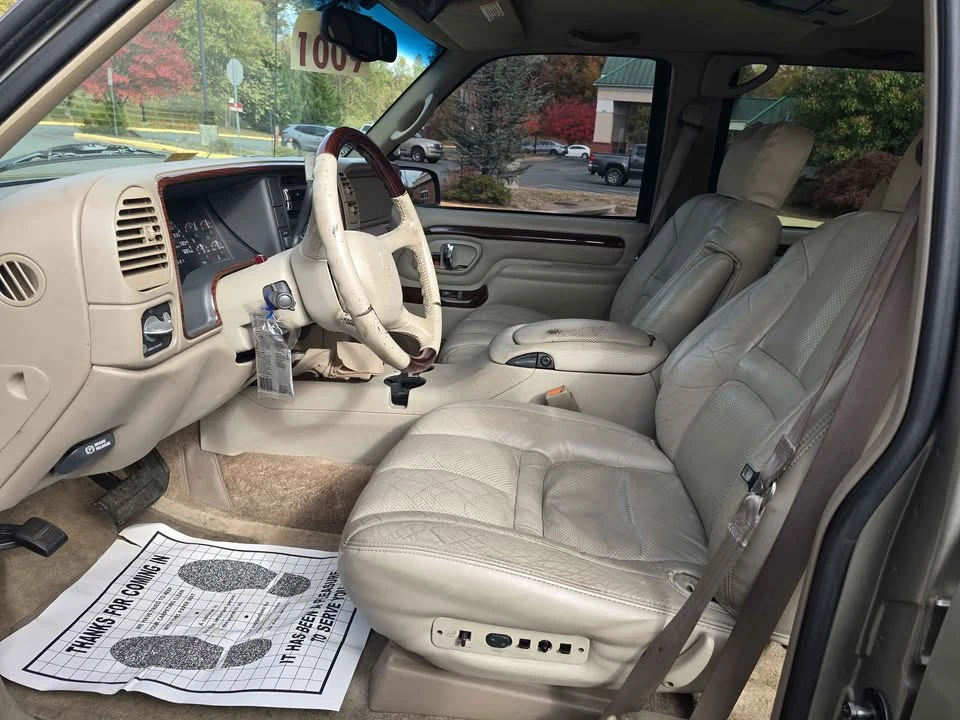 2000 Cadillac Escalade 1st Gen - Image 8 of 12