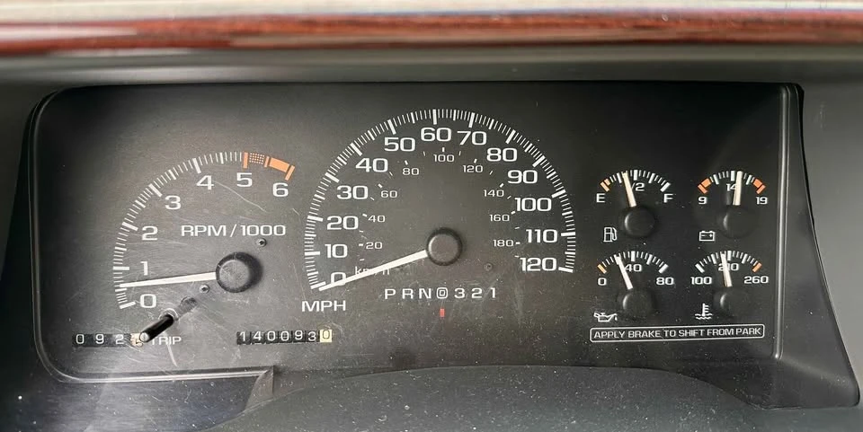 2000 Cadillac Escalade 1st Gen - Image 9 of 9