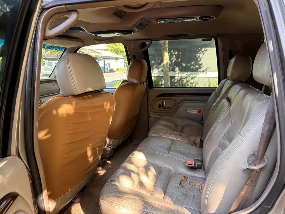 2000 Cadillac Escalade 1st Gen - Image 5 of 6