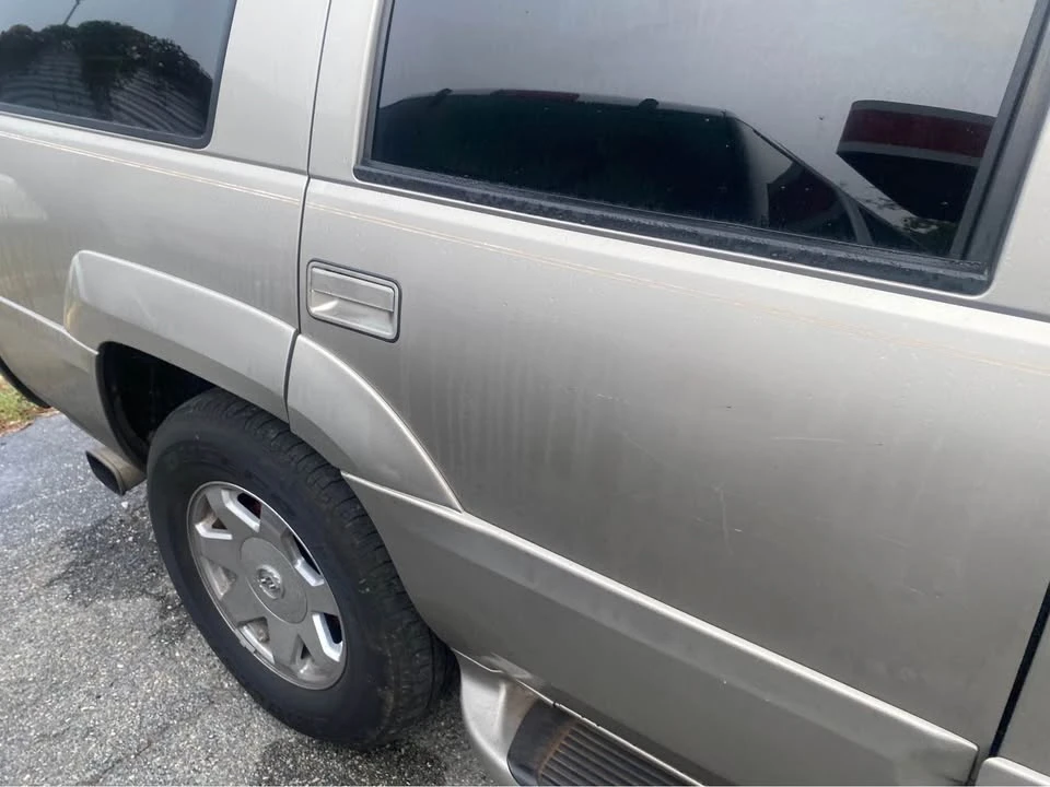 2000 Cadillac Escalade 1st Gen - Image 4 of 6