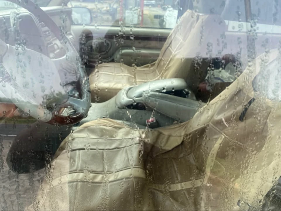 2000 Cadillac Escalade 1st Gen - Image 6 of 6