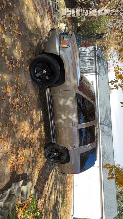 2000 Cadillac Escalade 1st Gen - Image 8 of 17