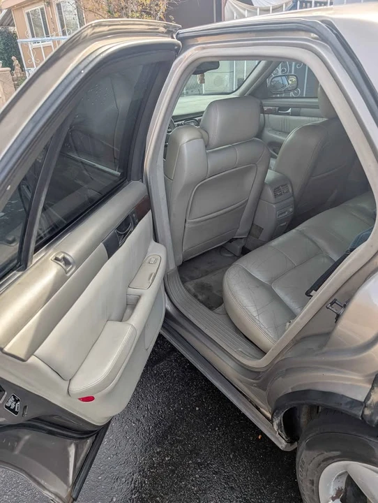 2000 Cadillac Seville - Image 8 of 10