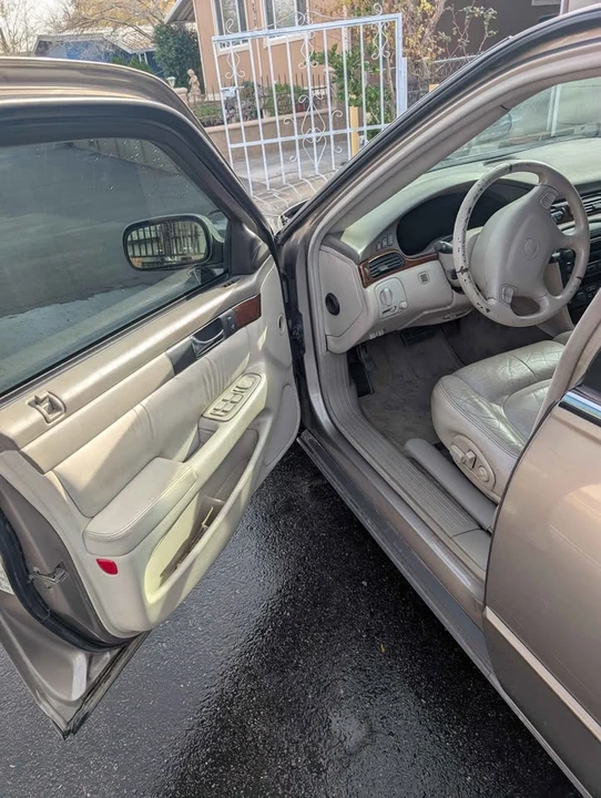 2000 Cadillac Seville - Image 5 of 10