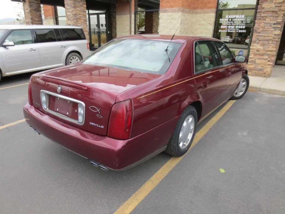 2000 Cadillac DeVille 8th Gen - Image 5 of 12