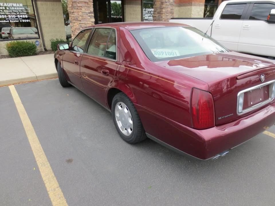 2000 Cadillac DeVille 8th Gen - Image 3 of 12