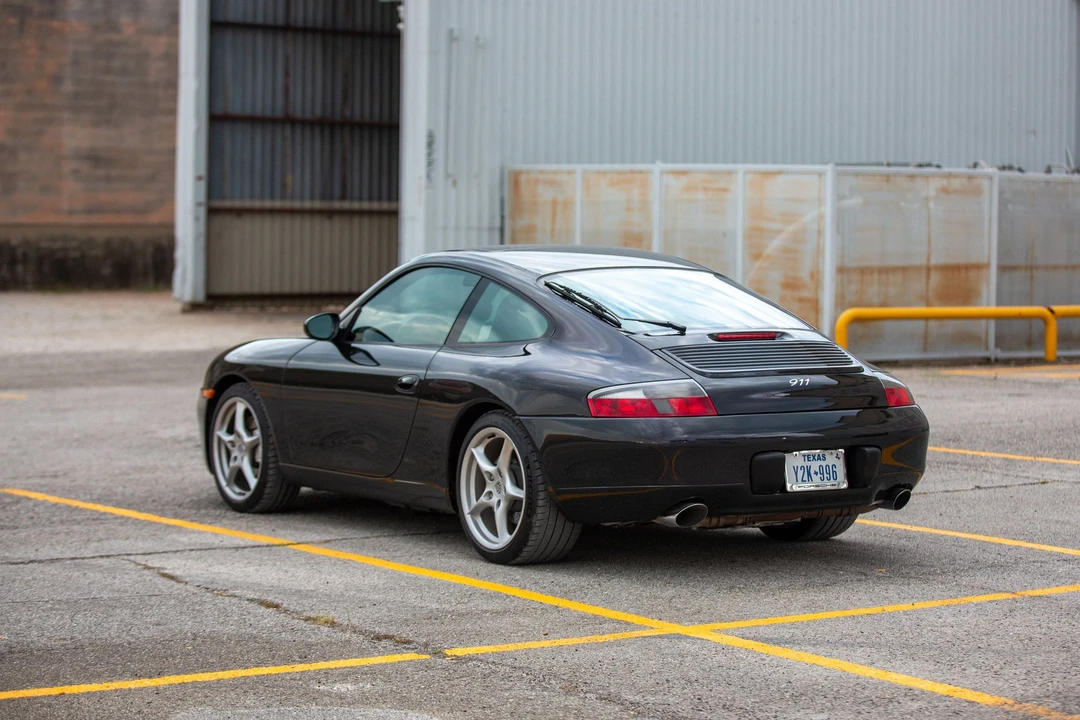 2000 Porsche 996 Carrera 4 - Image 4 of 14