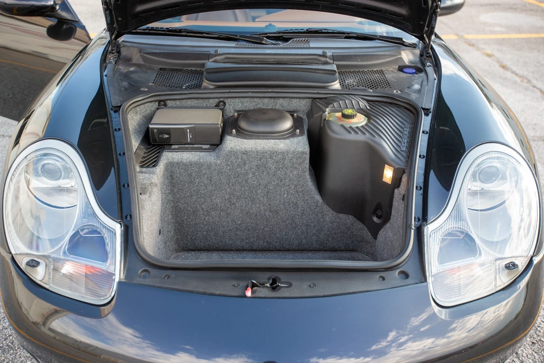 2000 Porsche 996 Carrera 4 - Image 6 of 14