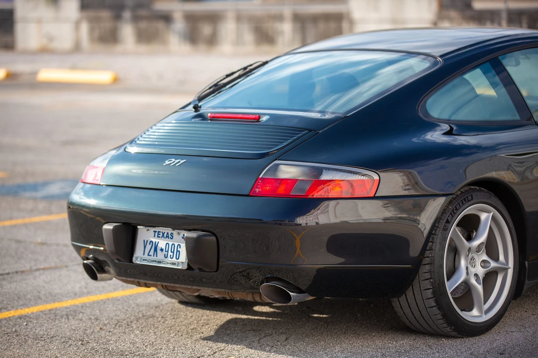 2000 Porsche 996 Carrera 4 - Image 7 of 14