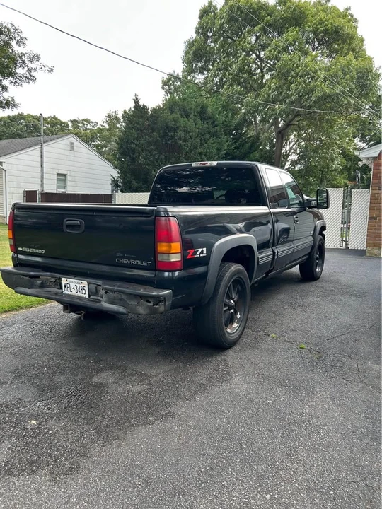 2000 Chevrolet Silverado 1st Gen - Image 3 of 4