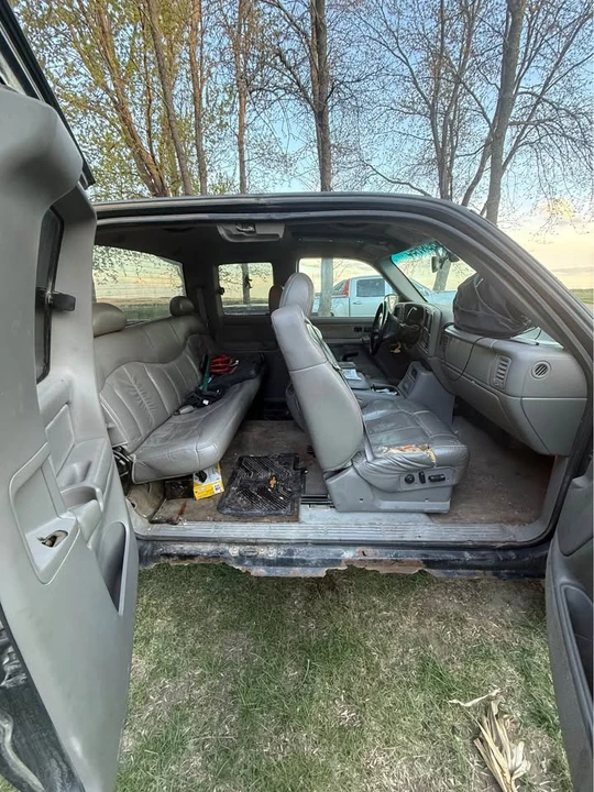 2000 Chevrolet Silverado 1st Gen - Image 5 of 7