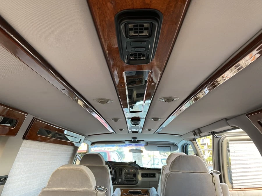 2000 Chevrolet Express - Image 12 of 21
