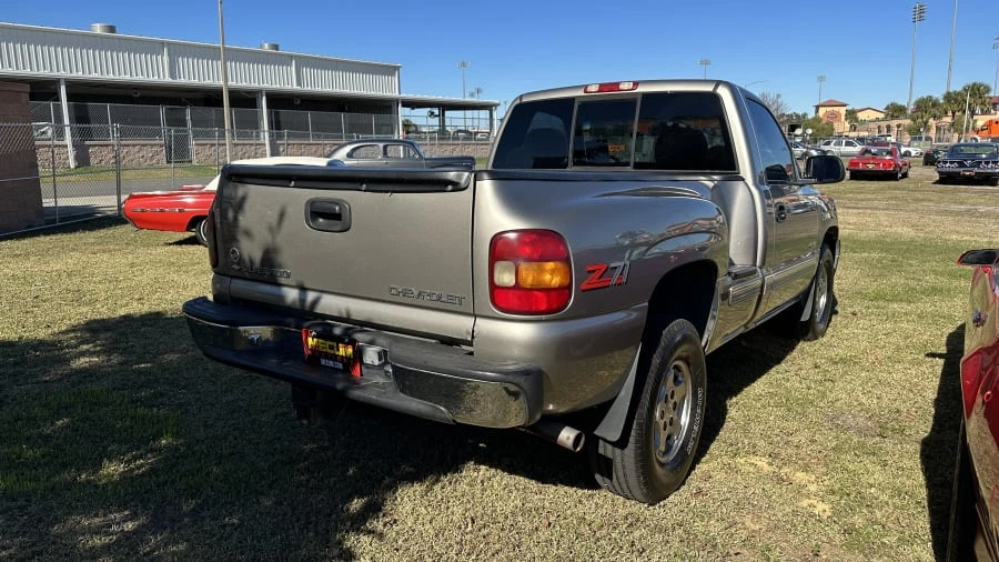 2000 Chevrolet Silverado 1st Gen - Image 2 of 6