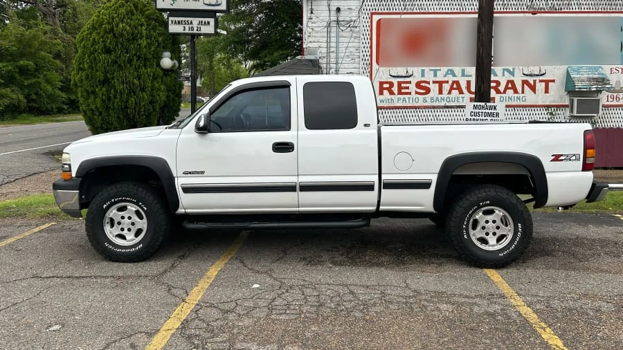2000 Chevrolet Silverado 1st Gen - Image 2 of 6