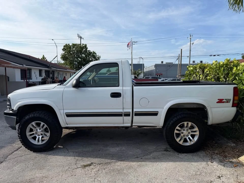 2000 Chevrolet C/K 4th Gen - Image 4 of 11