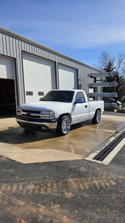 2000 Chevrolet Silverado 1st Gen - Image 3 of 18