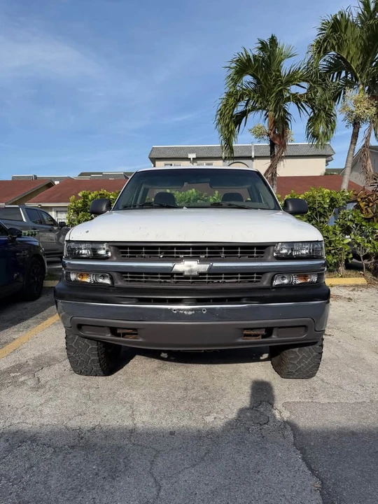 2000 Chevrolet C/K 4th Gen - Image 3 of 11