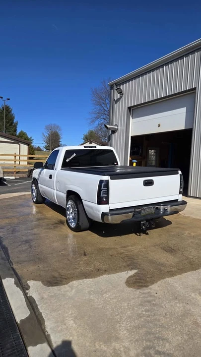2000 Chevrolet Silverado 1st Gen - Image 5 of 18