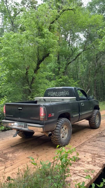2000 Chevrolet Silverado 1st Gen - Image 5 of 9