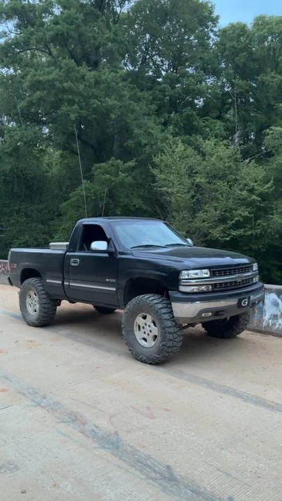 2000 Chevrolet Silverado 1st Gen - Image 4 of 9