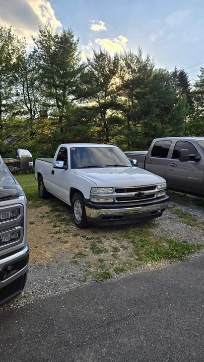 2000 Chevrolet Silverado 1st Gen - Image 17 of 18