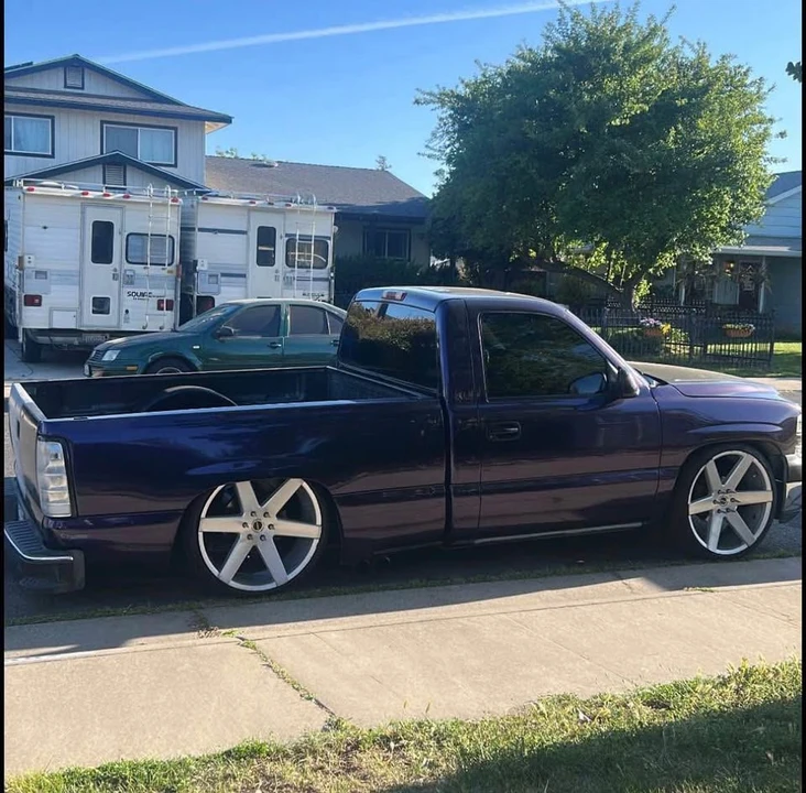 2000 Chevrolet Silverado 1st Gen - Image 2 of 6
