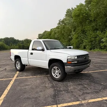 2000 Chevrolet Silverado 1500 Regular Cab Short Bed
