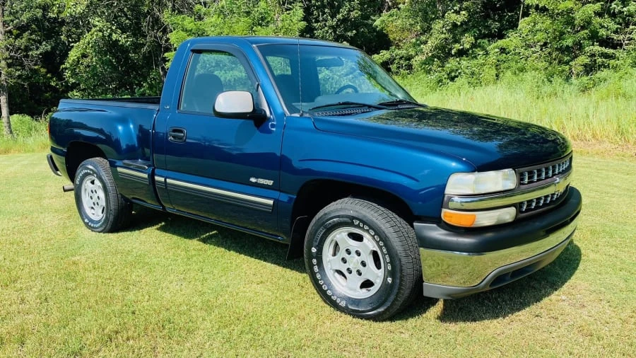 2000 Chevrolet Silverado 1st Gen - Image 8 of 10