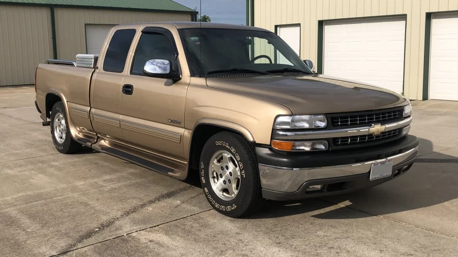 2000 Chevrolet Silverado 1st Gen - Image 7 of 9
