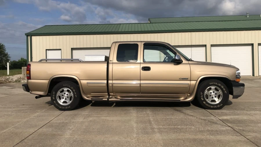 2000 Chevrolet Silverado 1st Gen - Image 8 of 9