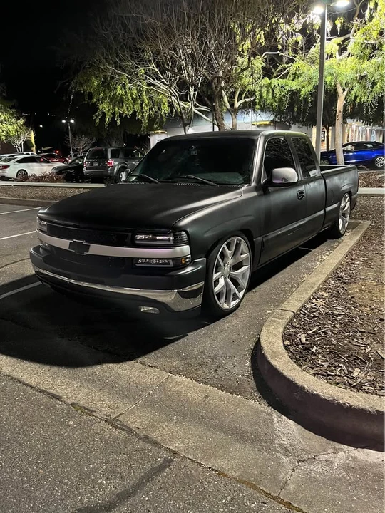 2000 Chevrolet Silverado 1st Gen - Image 8 of 11