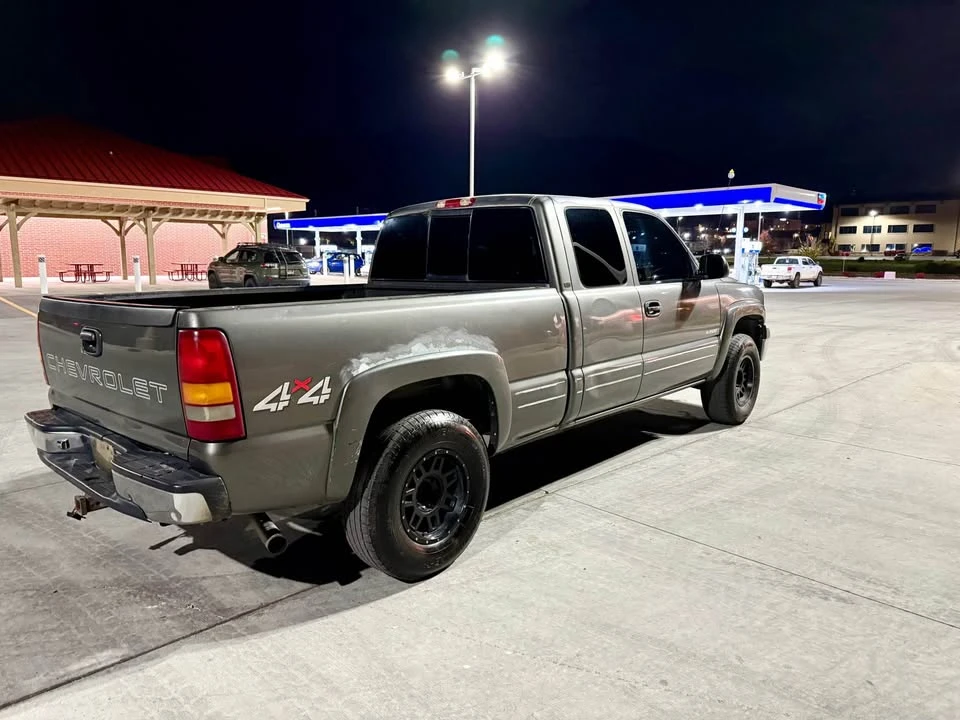 2000 Chevrolet Silverado 1st Gen - Image 6 of 10