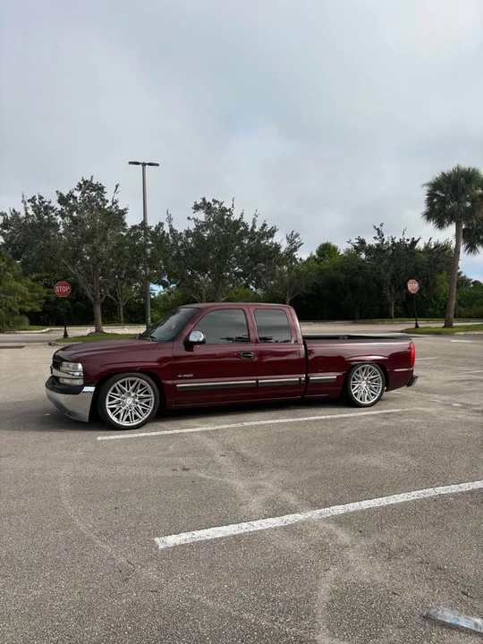 2000 Chevrolet Silverado 1st Gen - Image 2 of 2