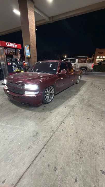 2000 Chevrolet Silverado 1st Gen - Image 4 of 7