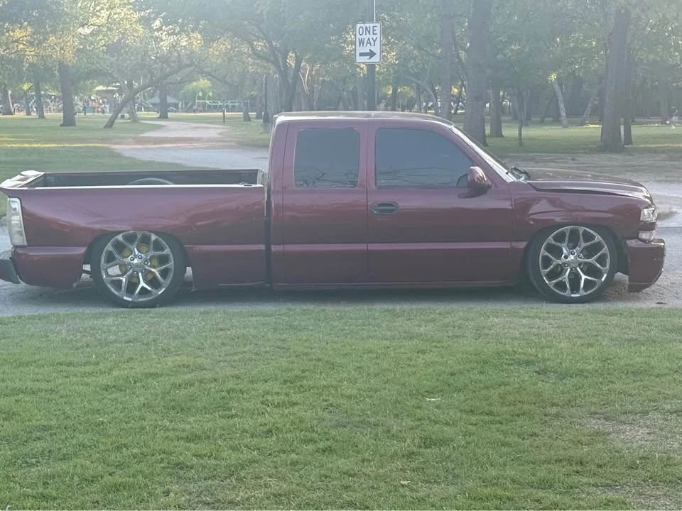 2000 Chevrolet Silverado 1st Gen - Image 2 of 7
