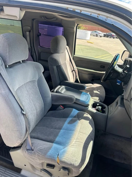 2000 Chevrolet Silverado 1st Gen - Image 4 of 11