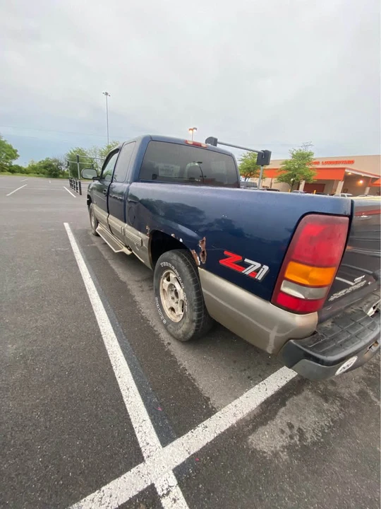 2000 Chevrolet Silverado 1st Gen - Image 4 of 4